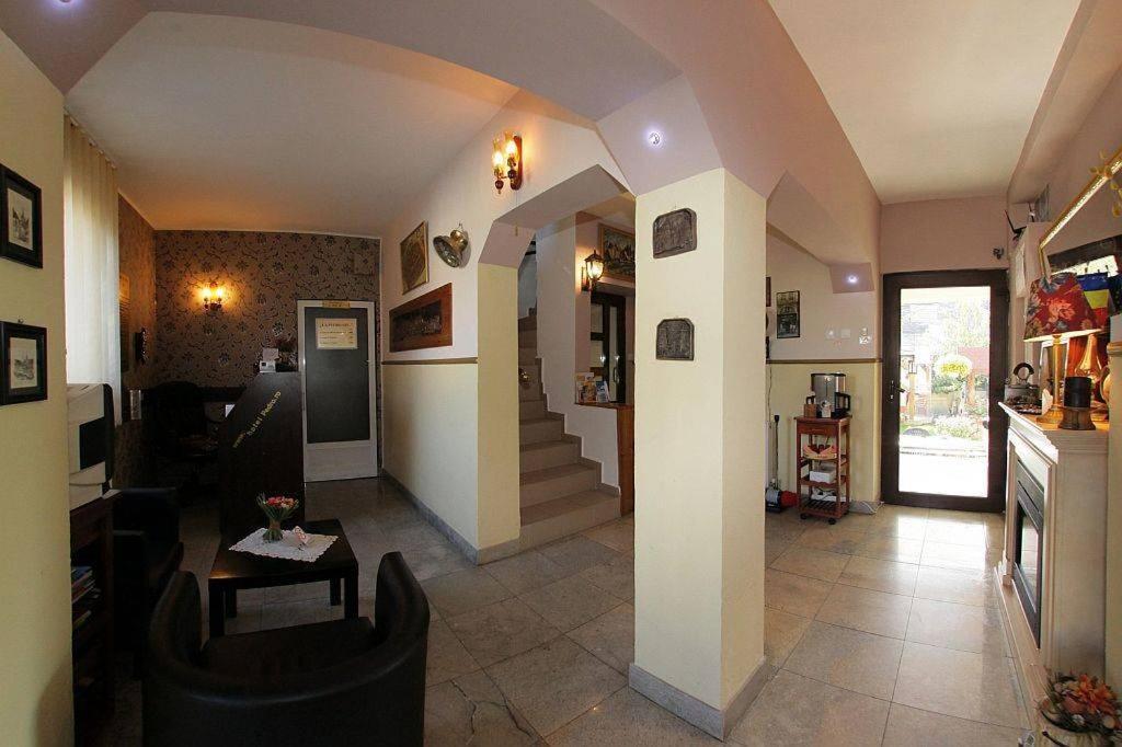 Pensiunea Pedro Cluj-Napoca Luaran gambar